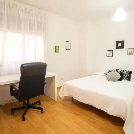 Alhambra A 8 Minutos Granada, Con Parking Y Piscina * Alhendin